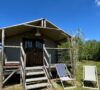 Cabane en bois lodge Africa sur pilotis avec terrasse exposée sud